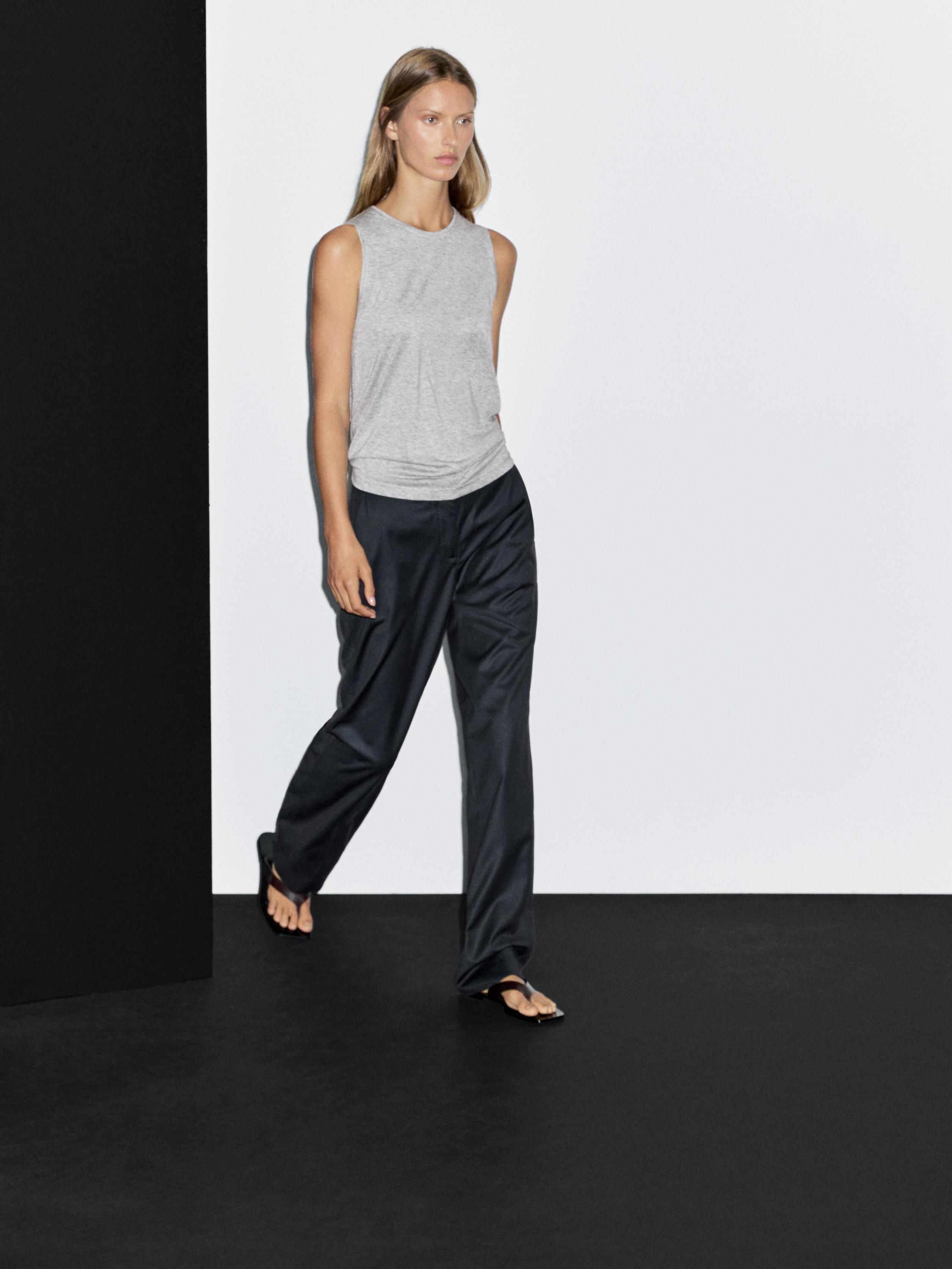 T-shirt sans manches à col rond